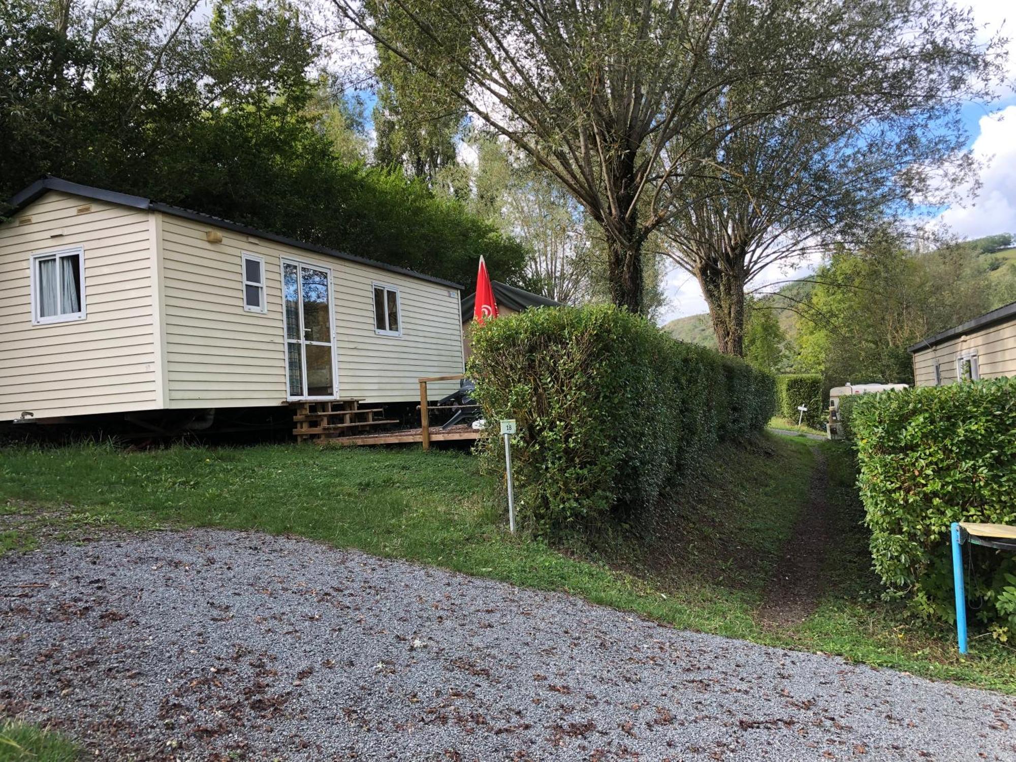 Camping Du Pont De St Gal Saint-Gal-sur-Sioule Exterior photo